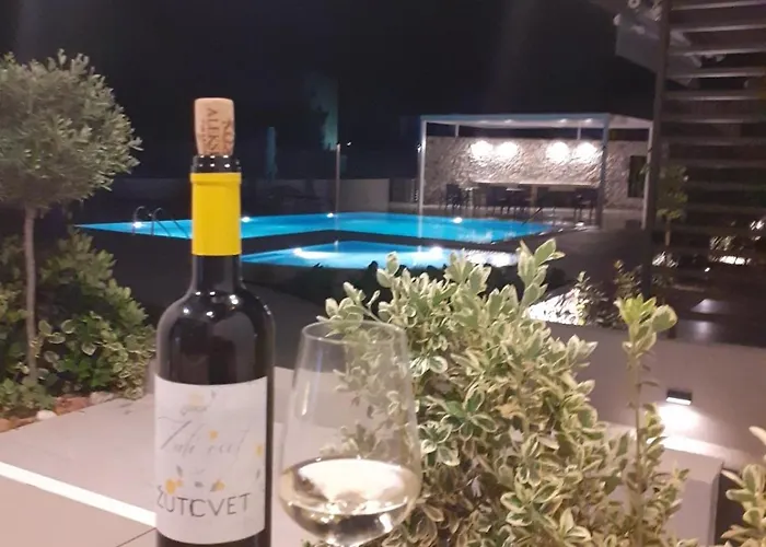 Evion A6 Luxury דירה ניקיטי